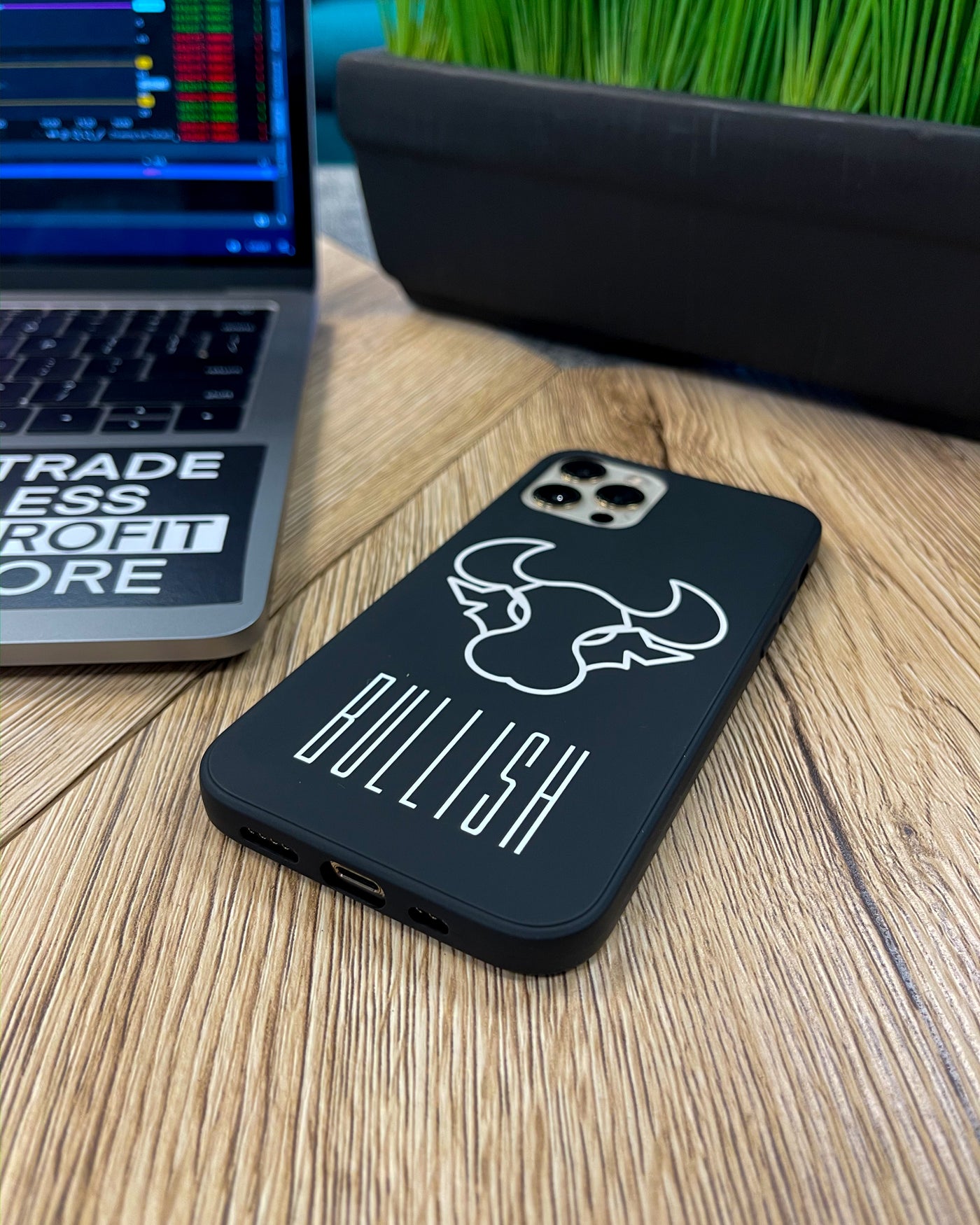 Bullish Iphone 12 case